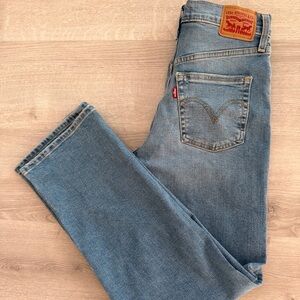 Levi’s Ribcage Straight Ankle Jeans